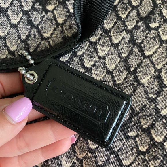 Coach Large Weekender Tote PACKABLE Luggage 2 piece set NEW Cosmetic/ sm pouch - Picture 4 of 8